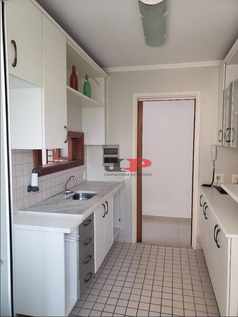 Apartamento à venda com 3 quartos, 75m² - Foto 22