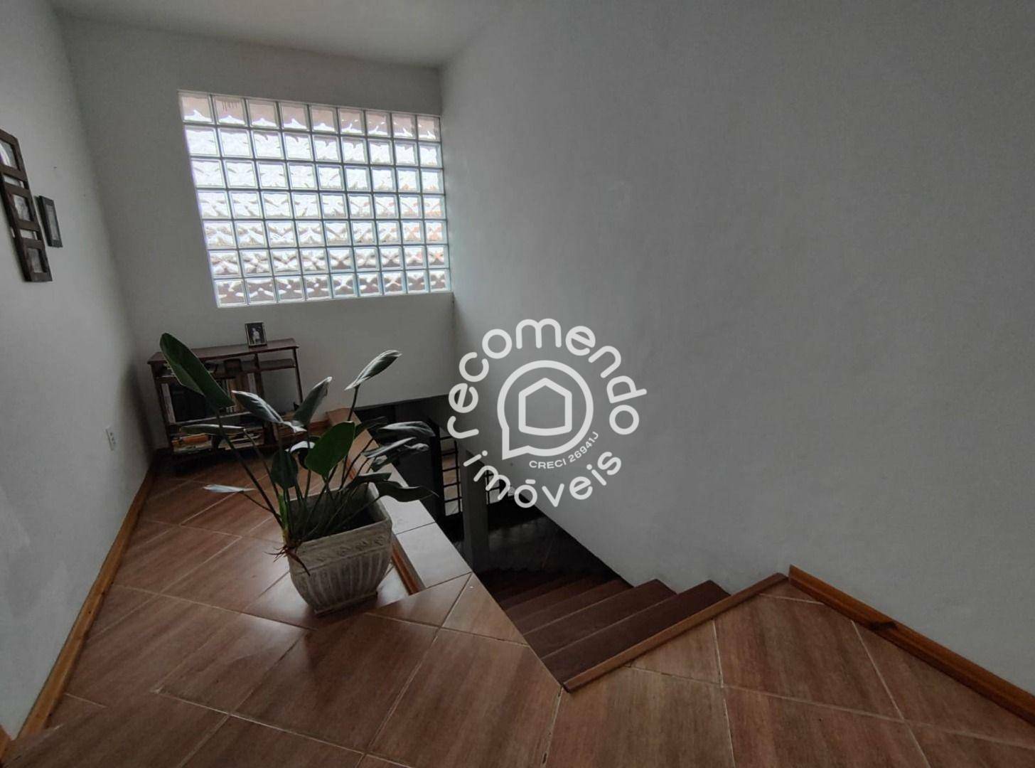 Casa à venda com 3 quartos, 274m² - Foto 13