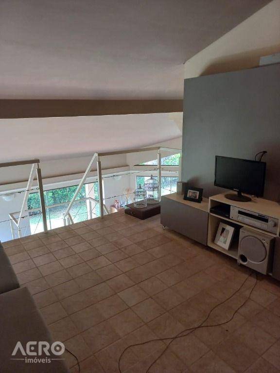 Casa de Condomínio à venda com 4 quartos, 290m² - Foto 31