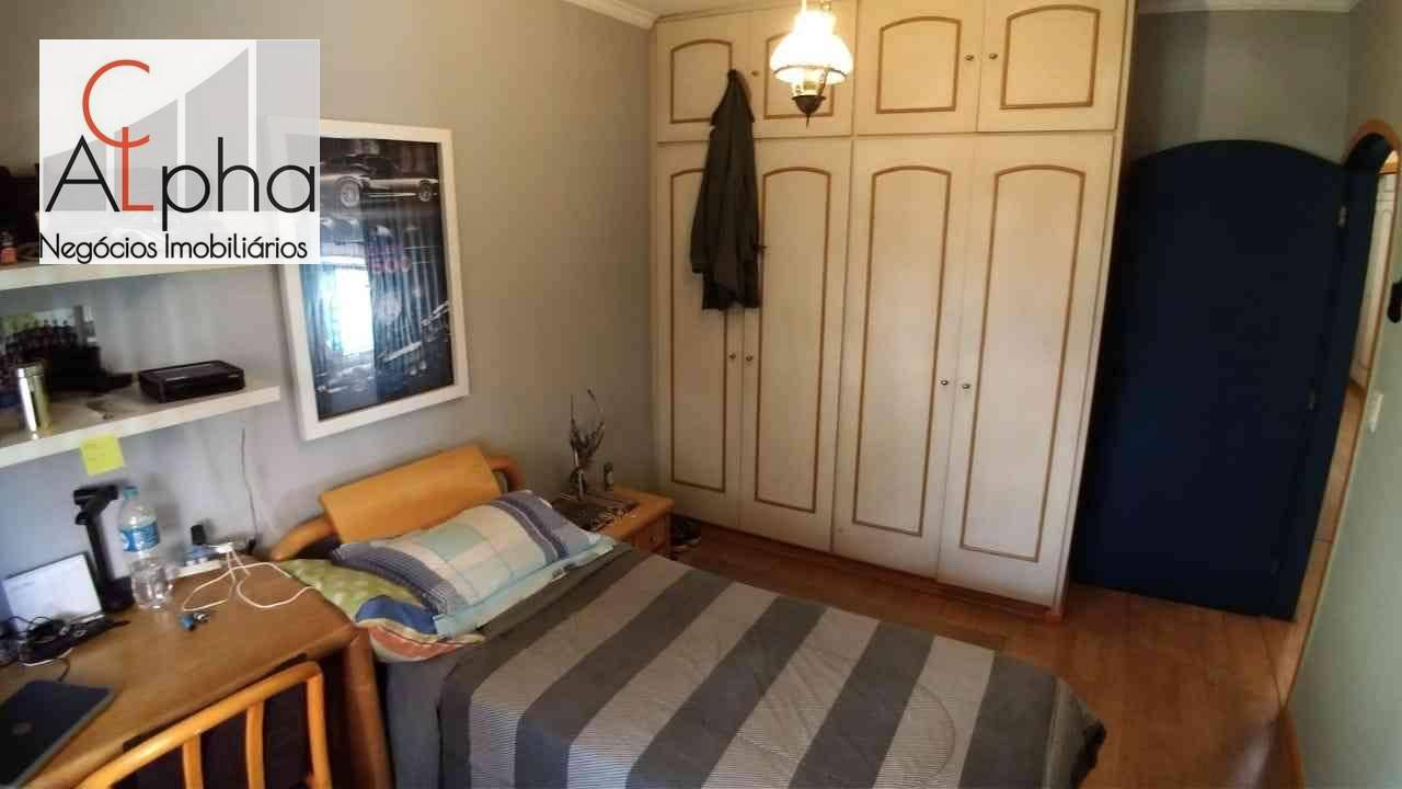 Casa à venda com 3 quartos, 400m² - Foto 7