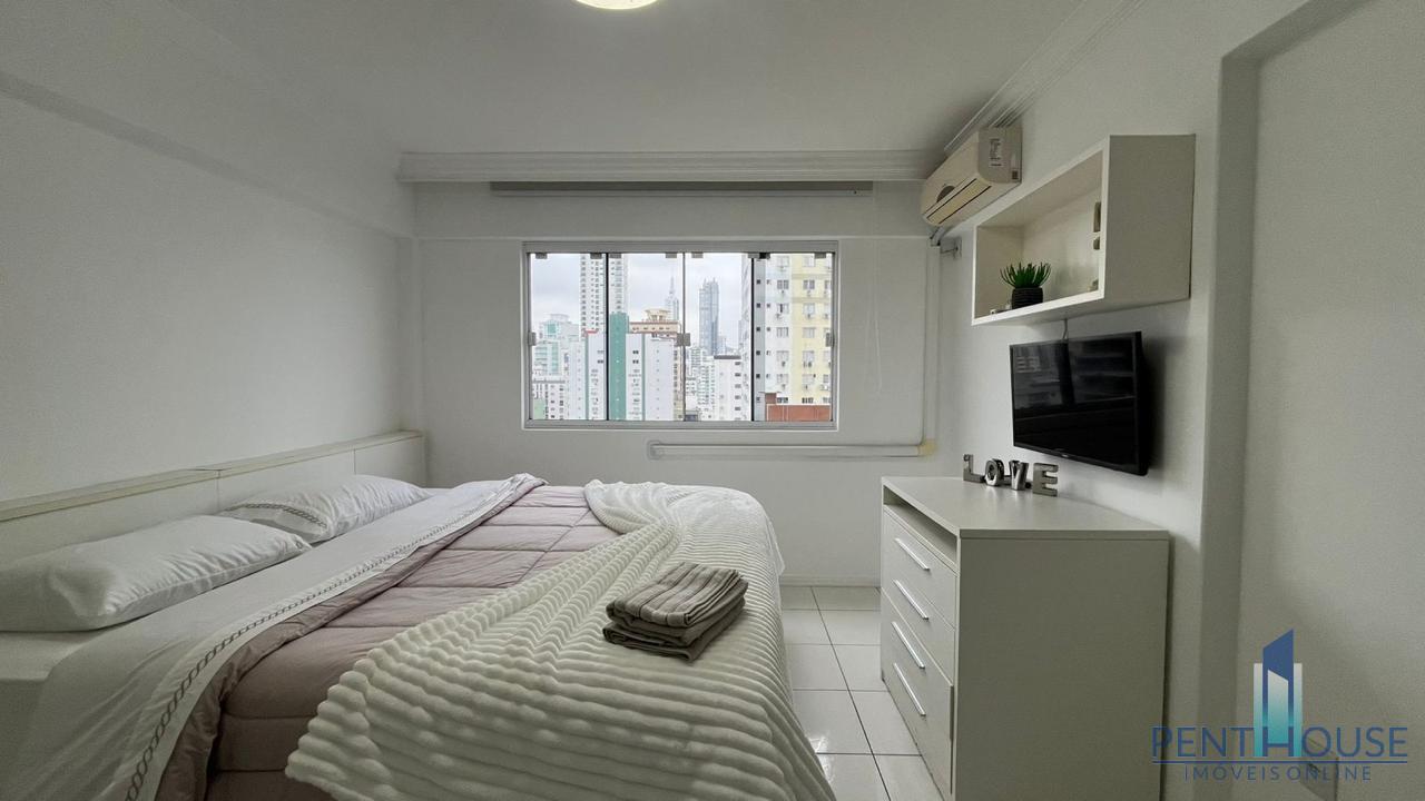 Apartamento para alugar com 3 quartos, 130m² - Foto 8