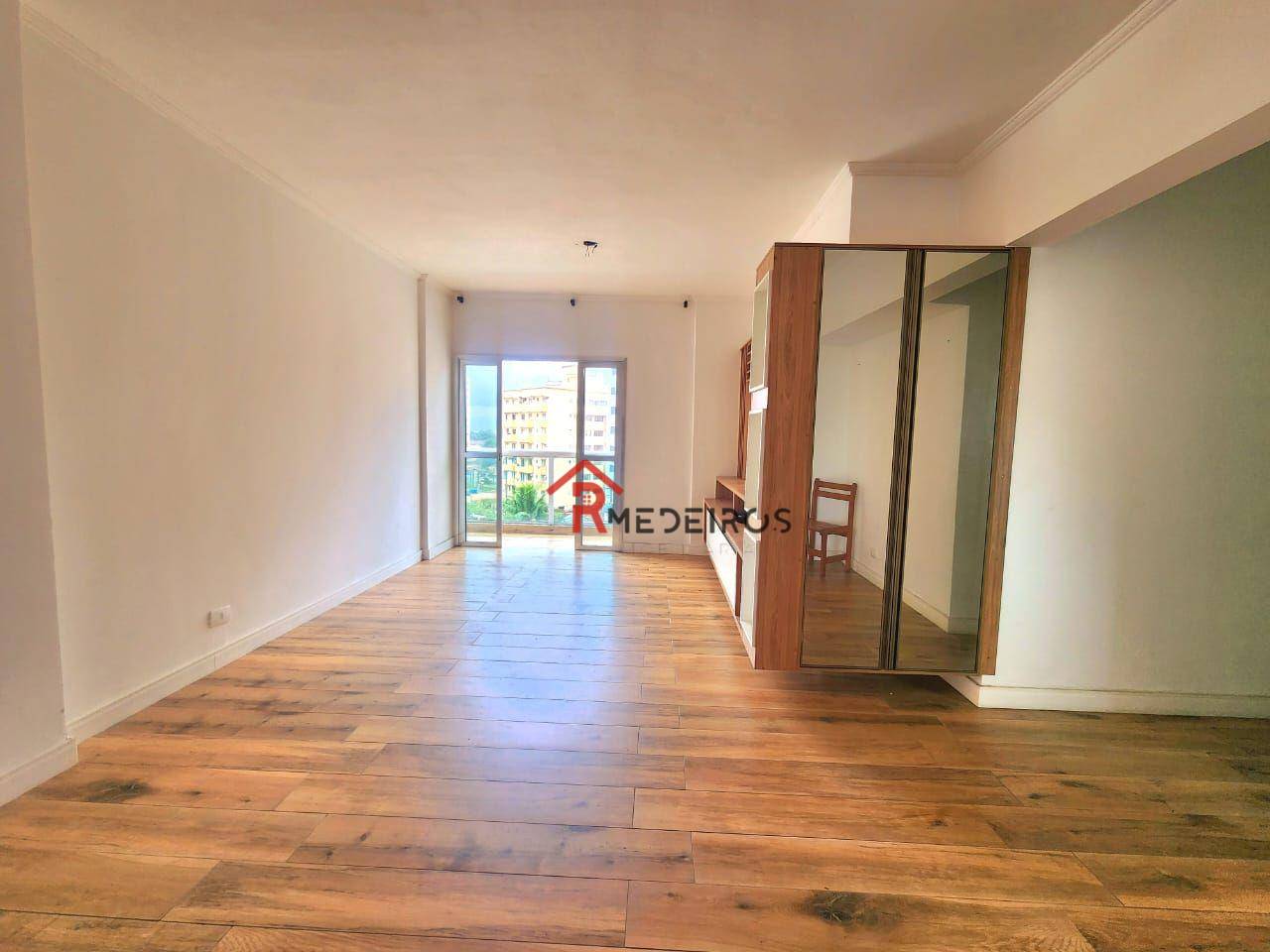 Apartamento à venda com 2 quartos, 86m² - Foto 3