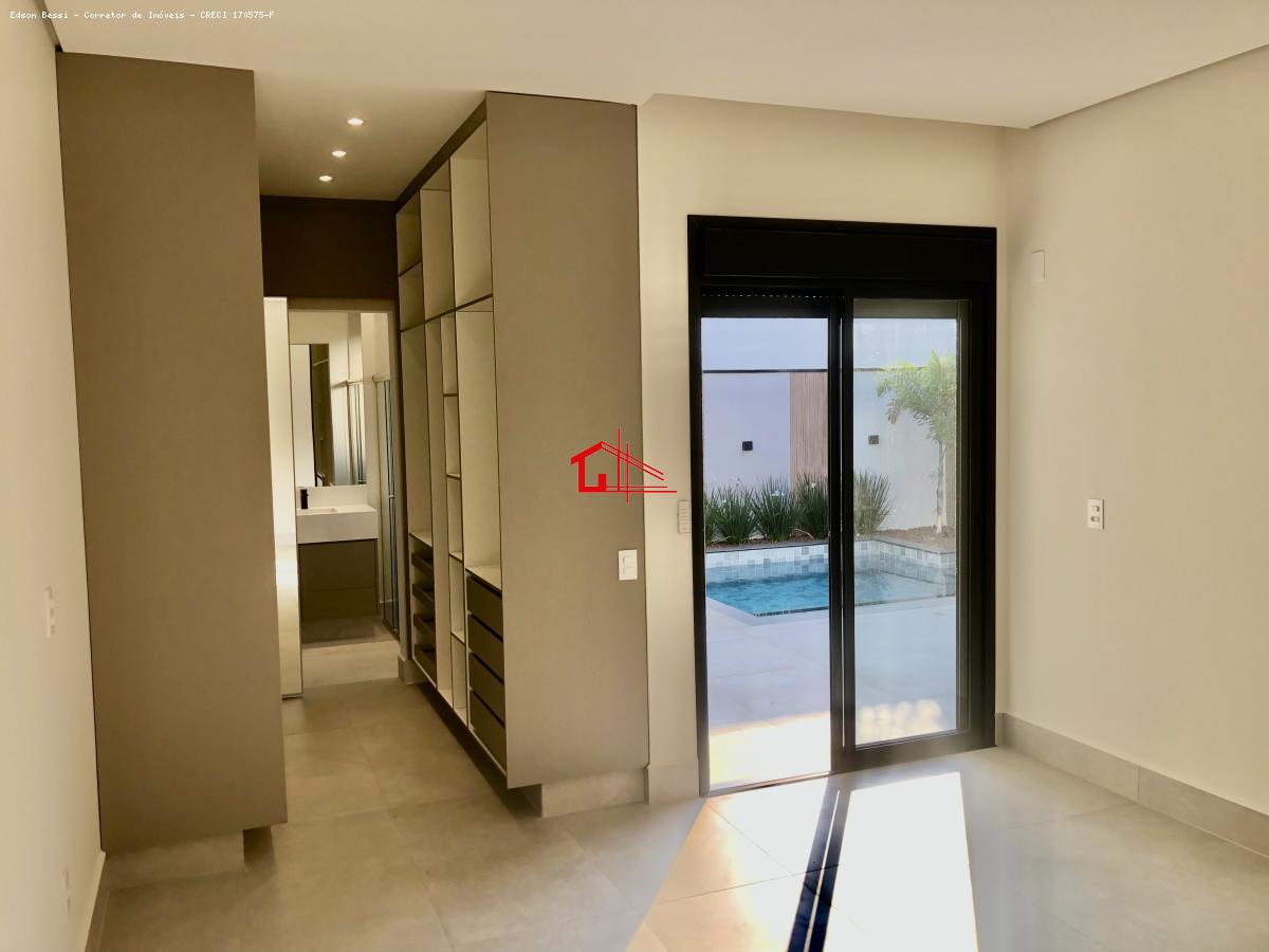 Casa de Condomínio à venda com 3 quartos, 212m² - Foto 30