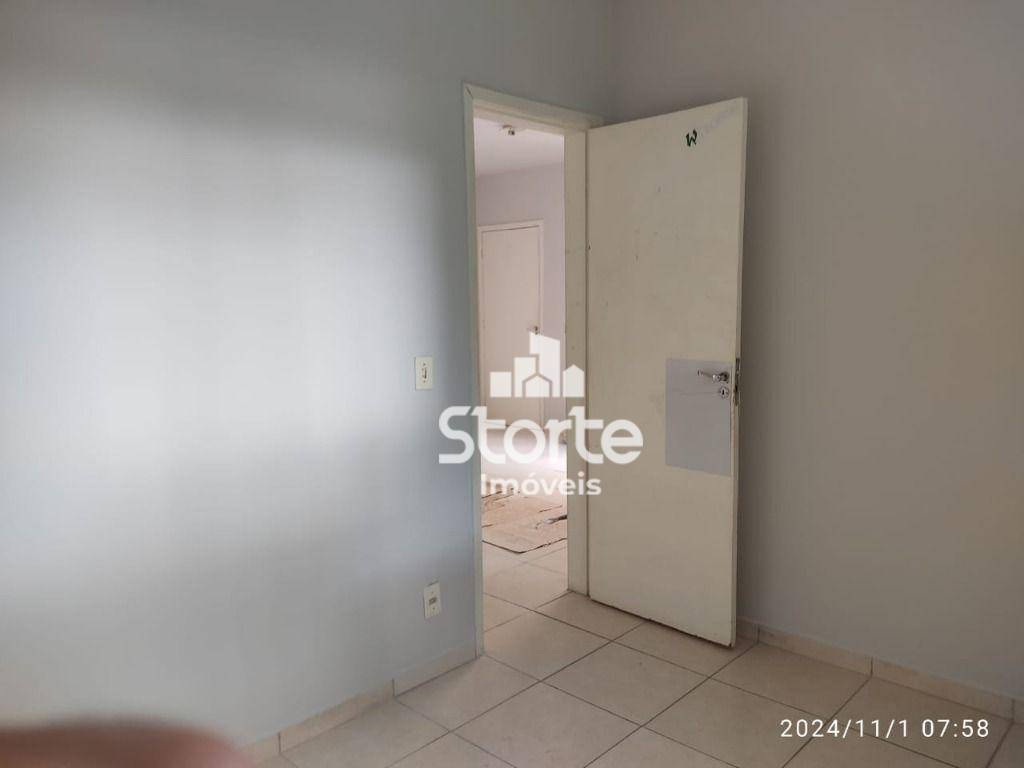 Apartamento à venda com 2 quartos, 45m² - Foto 7