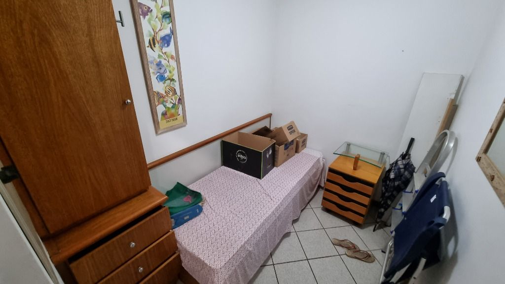 Apartamento à venda com 3 quartos, 130m² - Foto 23