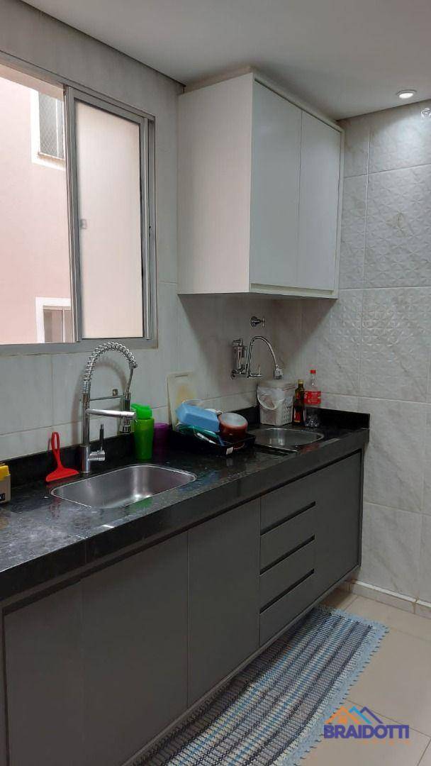 Apartamento à venda com 2 quartos, 45m² - Foto 6