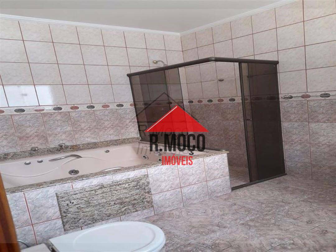 Casa à venda com 4 quartos, 330m² - Foto 19