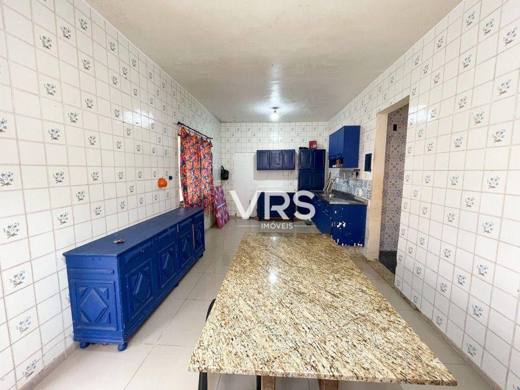 Casa à venda com 3 quartos, 186m² - Foto 11