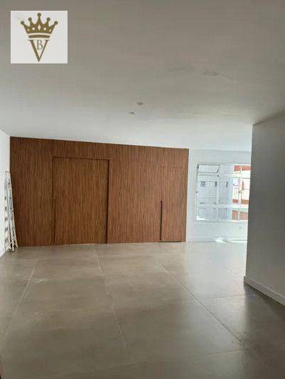 Apartamento à venda com 3 quartos, 143m² - Foto 1