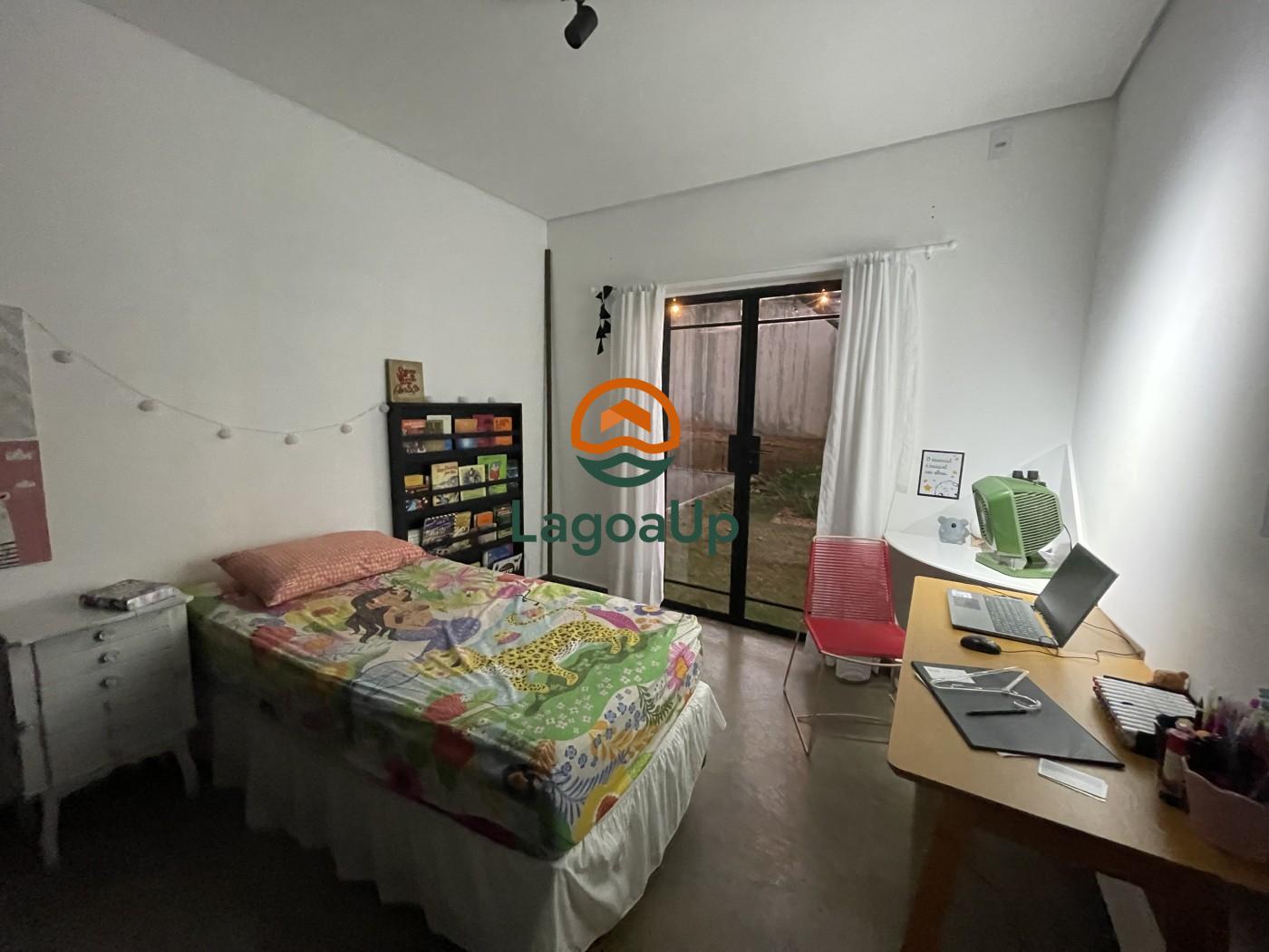 Casa à venda com 4 quartos, 290m² - Foto 19