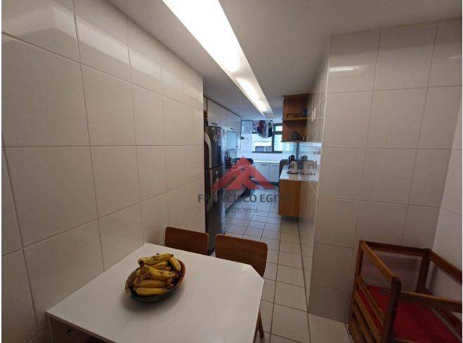 Apartamento à venda com 2 quartos, 89m² - Foto 18