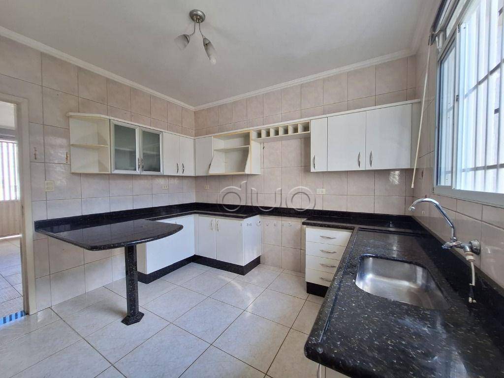 Casa para alugar com 3 quartos, 138m² - Foto 1