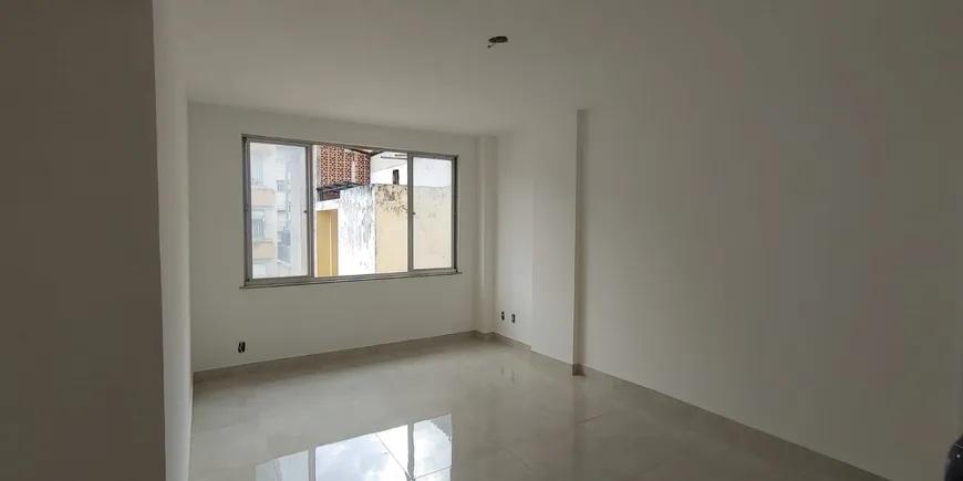 Apartamento à venda com 2 quartos, 100m² - Foto 22