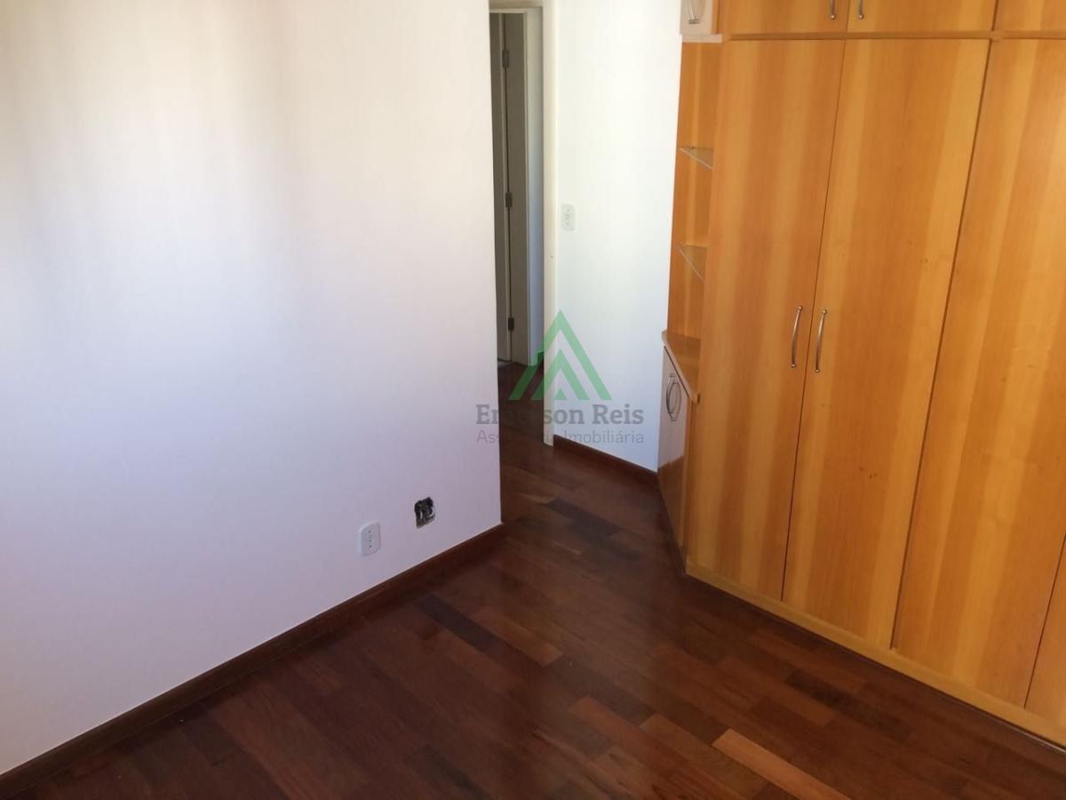 Apartamento à venda com 3 quartos, 103m² - Foto 7