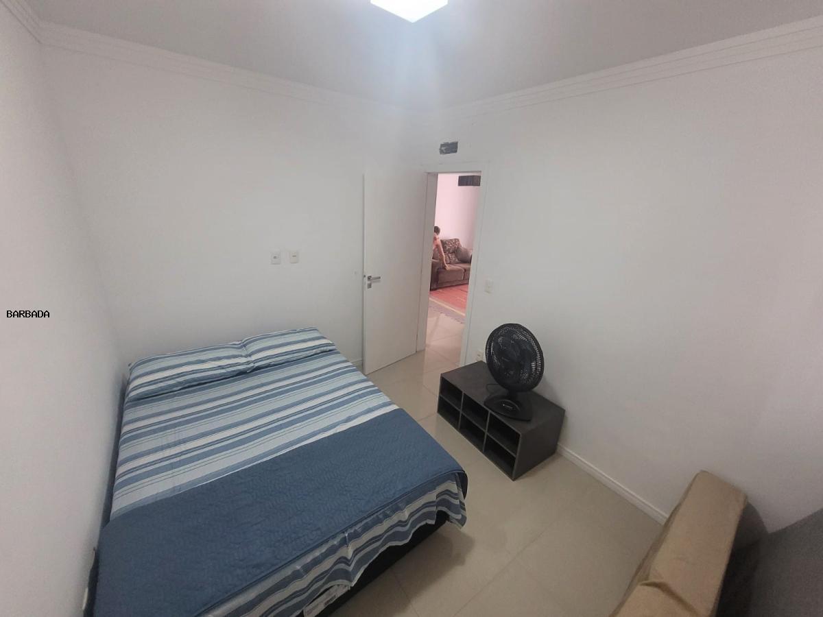 Apartamento para alugar com 3 quartos, 90m² - Foto 22