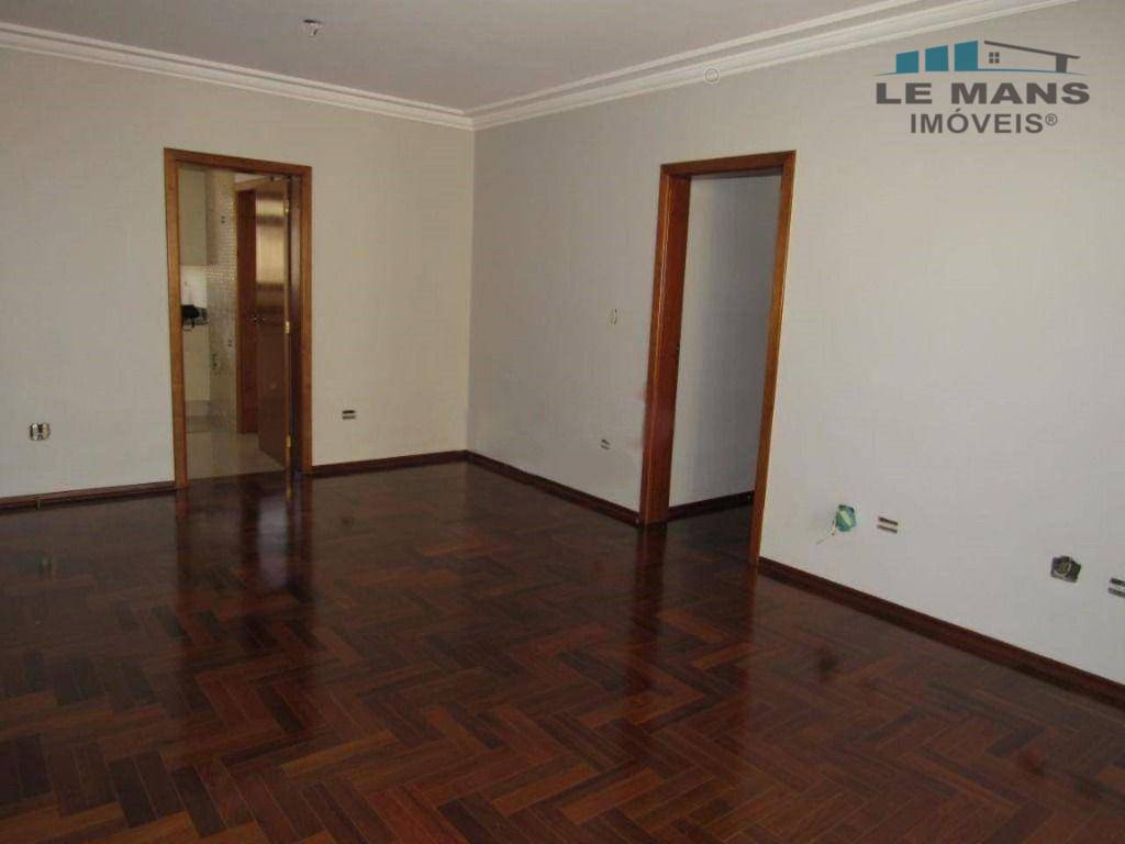 Apartamento à venda com 3 quartos, 126m² - Foto 6