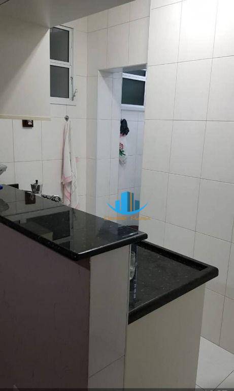 Apartamento à venda com 2 quartos, 68m² - Foto 10