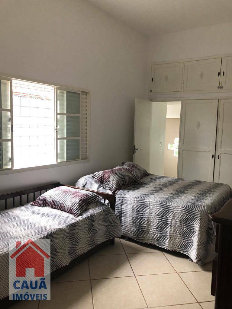 Casa à venda com 3 quartos, 250m² - Foto 5