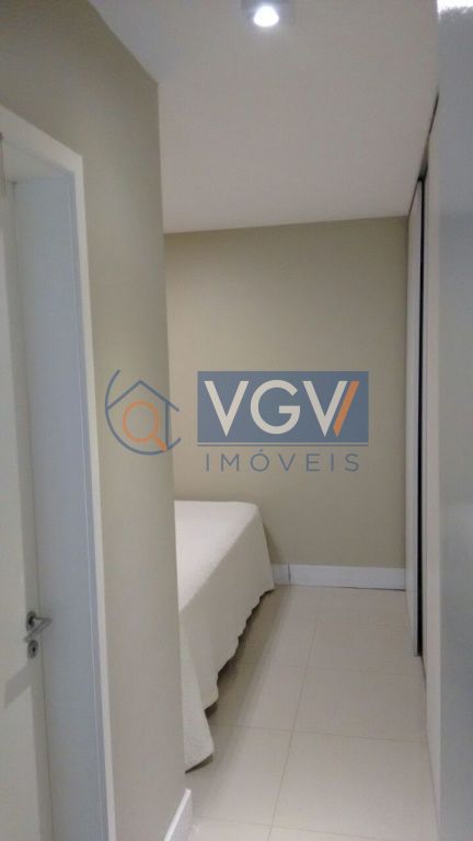 Apartamento à venda com 2 quartos, 68m² - Foto 10