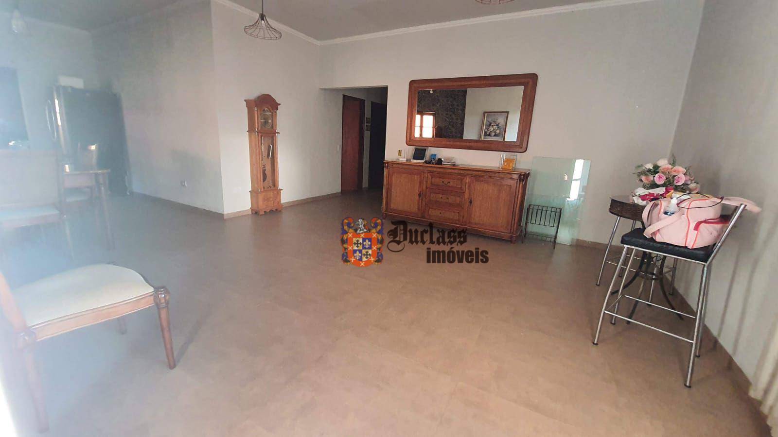 Chácara à venda com 3 quartos, 208m² - Foto 13