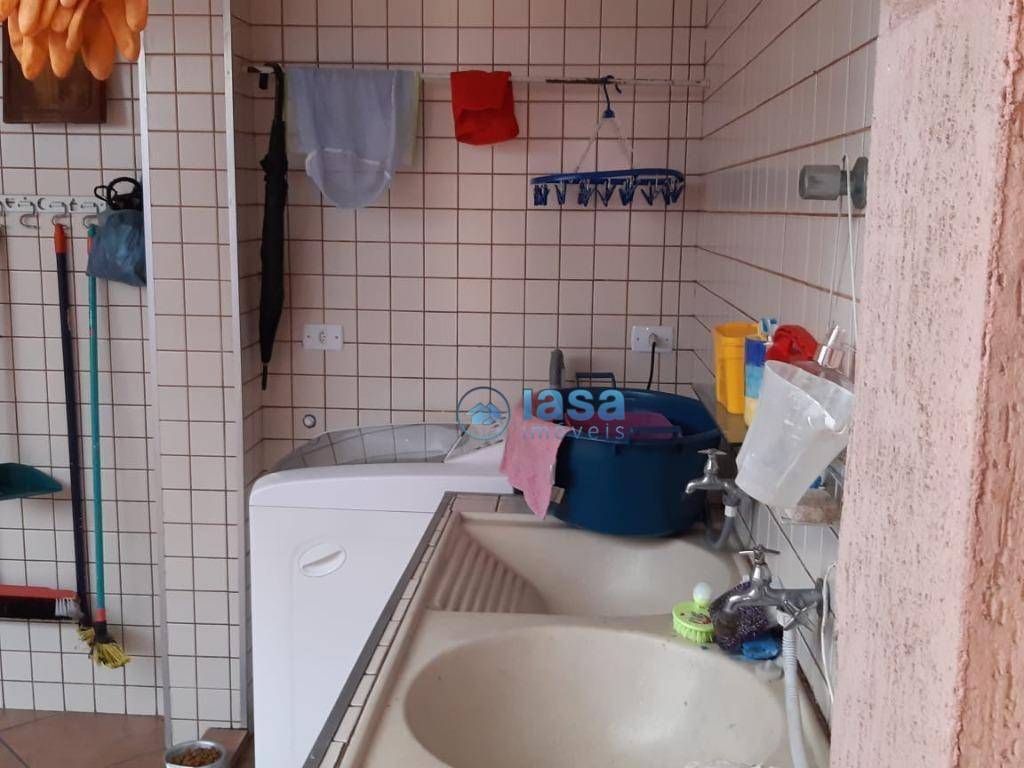 Sobrado à venda com 4 quartos, 300m² - Foto 37