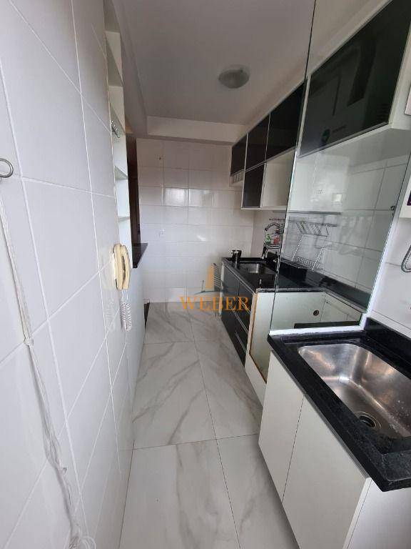 Apartamento à venda com 2 quartos, 44m² - Foto 2