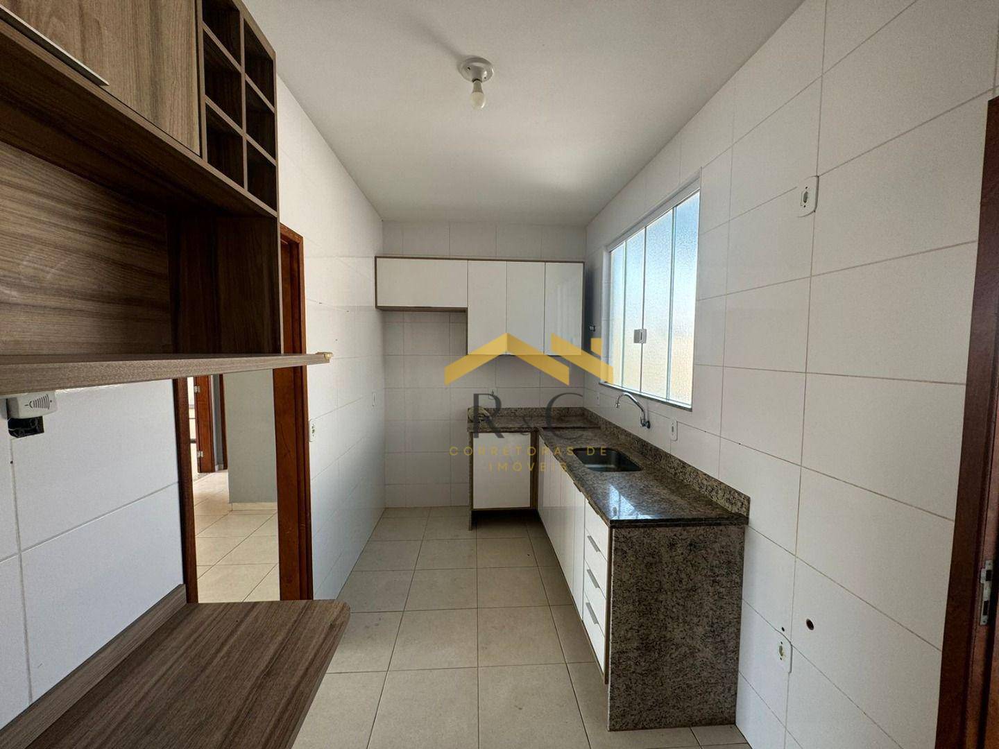 Casa à venda com 2 quartos, 80m² - Foto 17