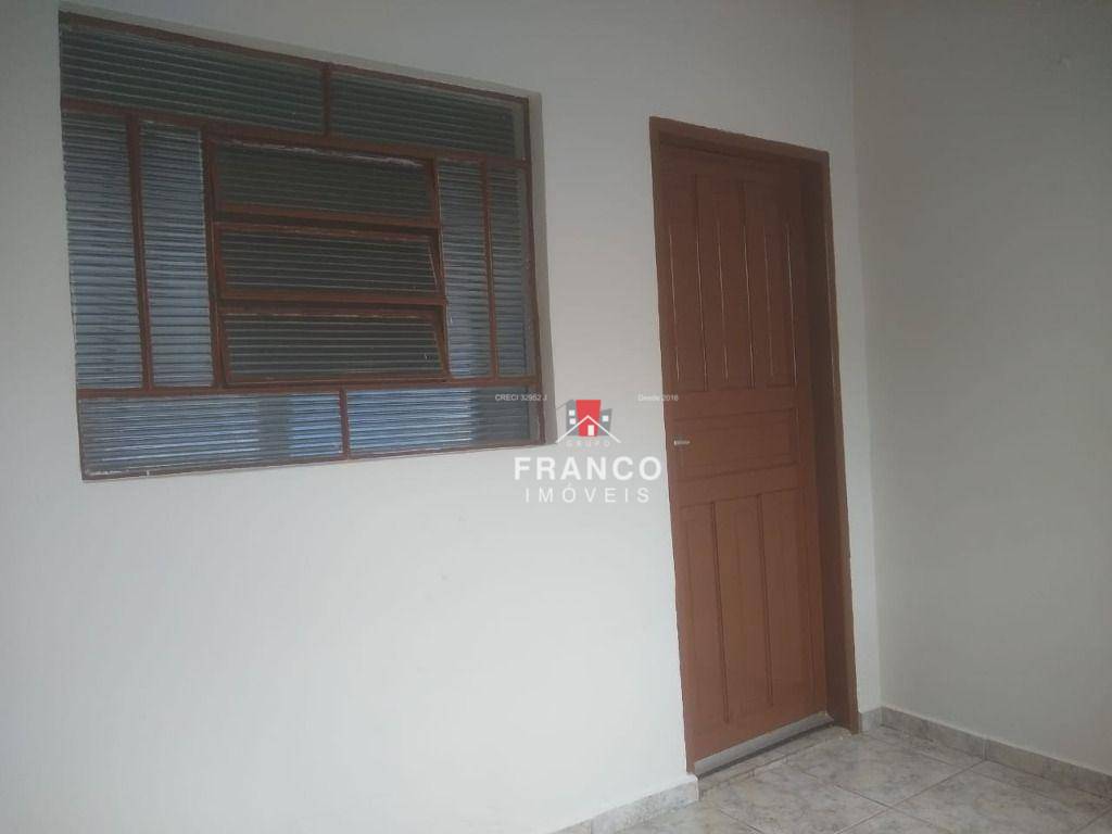 Casa para alugar com 1 quarto, 62m² - Foto 6