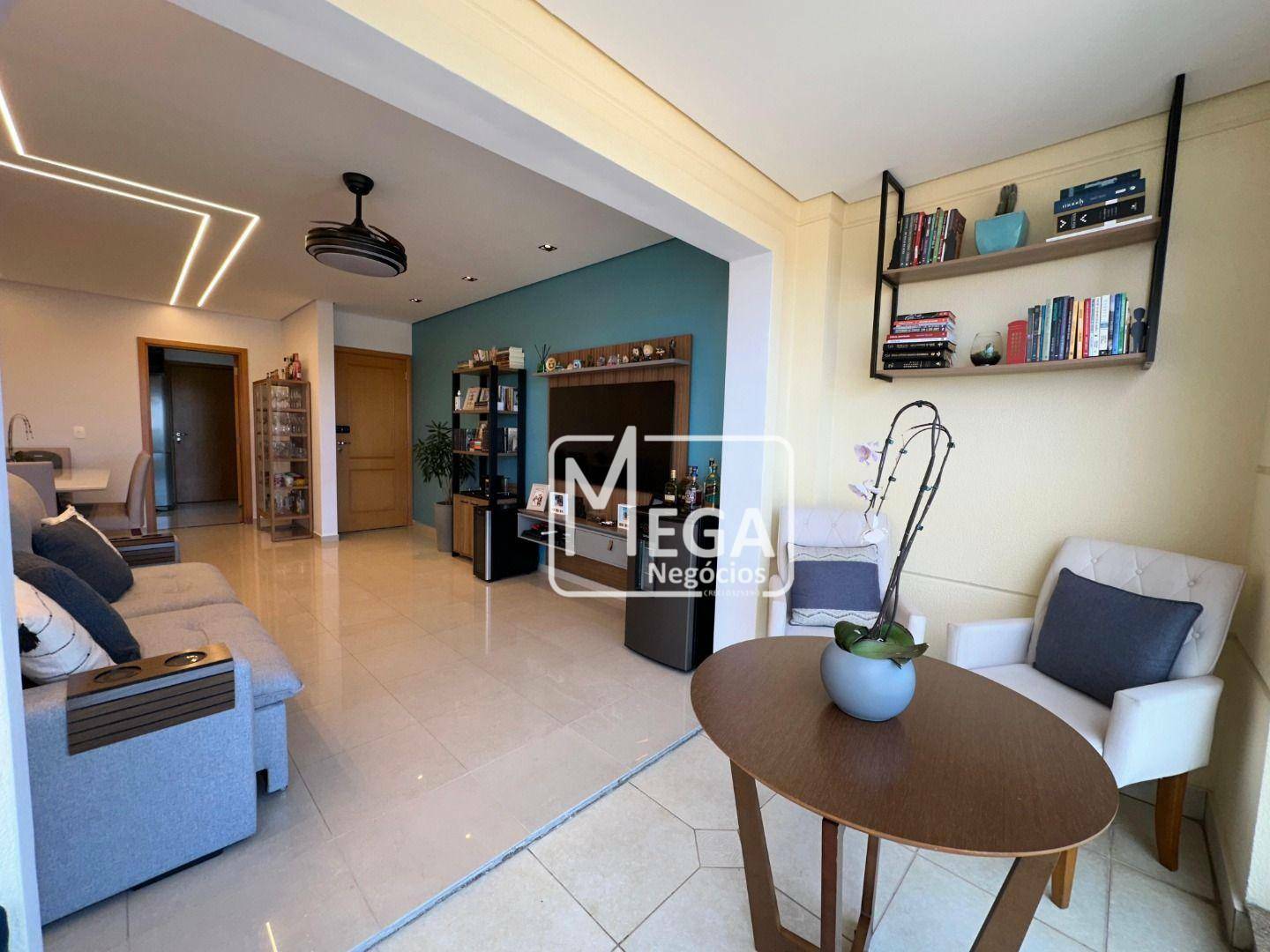 Apartamento à venda com 3 quartos, 113m² - Foto 1