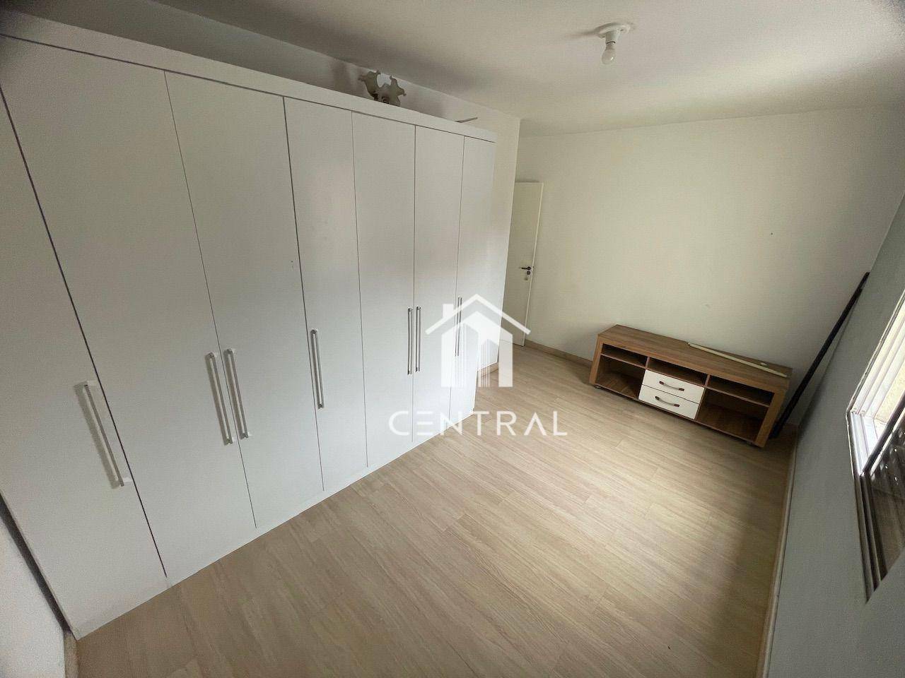 Apartamento para alugar com 2 quartos, 76m² - Foto 14