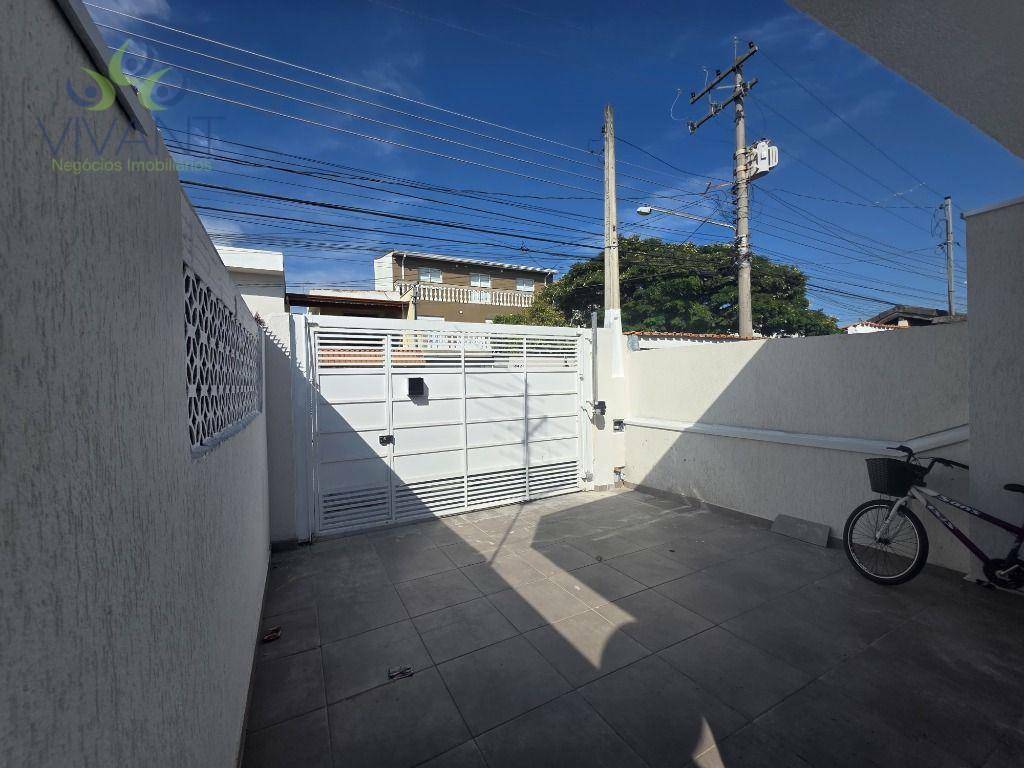 Casa à venda com 3 quartos, 100m² - Foto 2