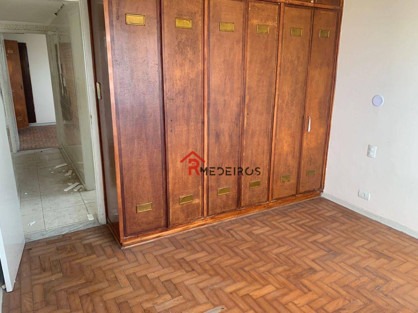 Apartamento à venda com 2 quartos, 60m² - Foto 13