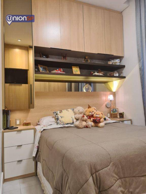 Apartamento à venda com 2 quartos, 65m² - Foto 2