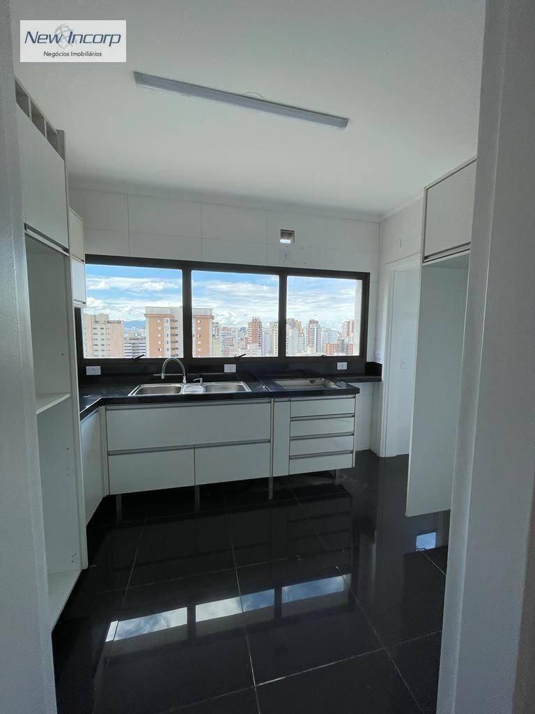 Apartamento à venda com 4 quartos, 170m² - Foto 4