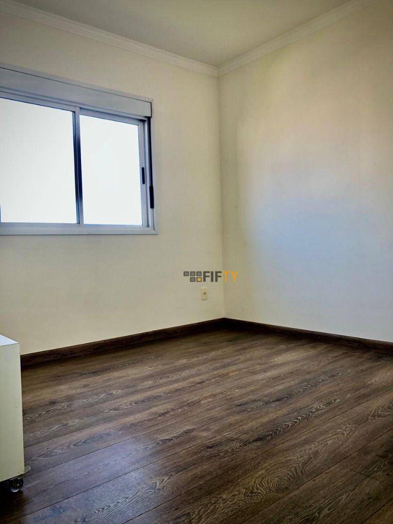 Apartamento à venda com 3 quartos, 90m² - Foto 8