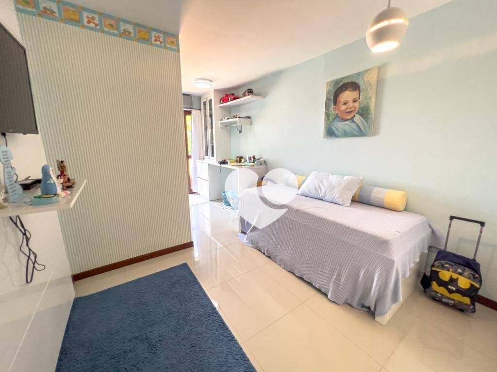 Casa à venda com 4 quartos, 324m² - Foto 6