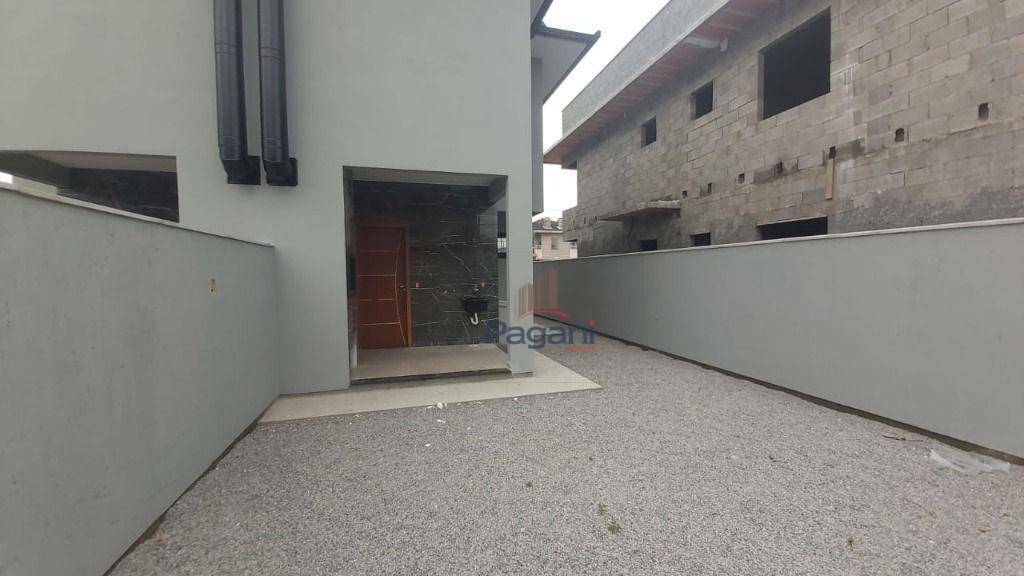 Sobrado à venda com 3 quartos, 99m² - Foto 2