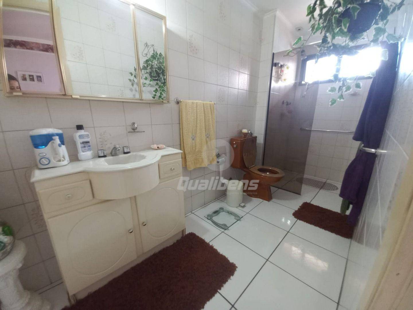 Apartamento à venda com 4 quartos, 220m² - Foto 8
