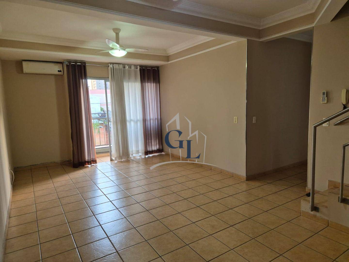 Apartamento à venda com 4 quartos, 75m² - Foto 2