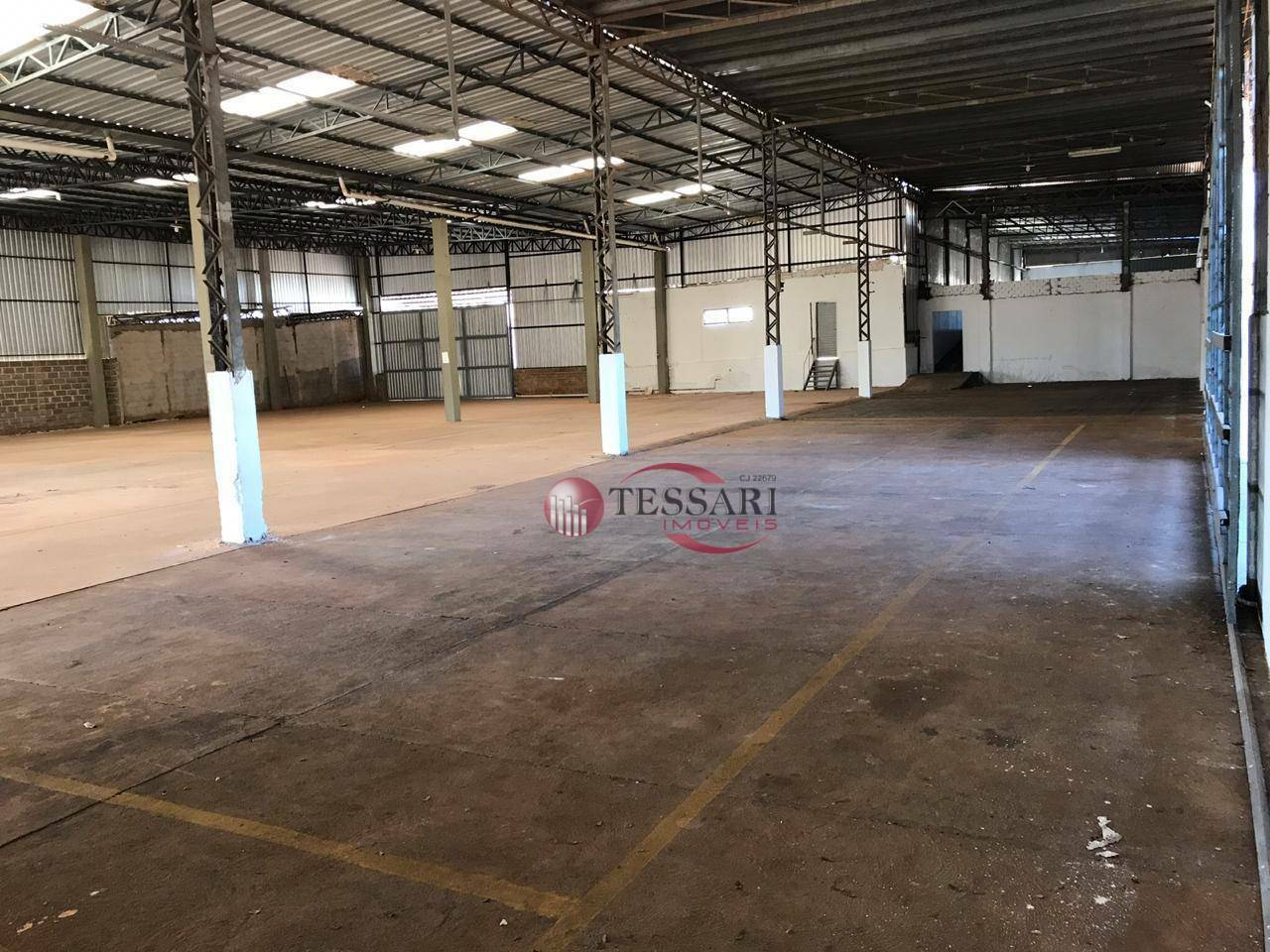 Depósito-Galpão-Armazém à venda e aluguel, 2300m² - Foto 4