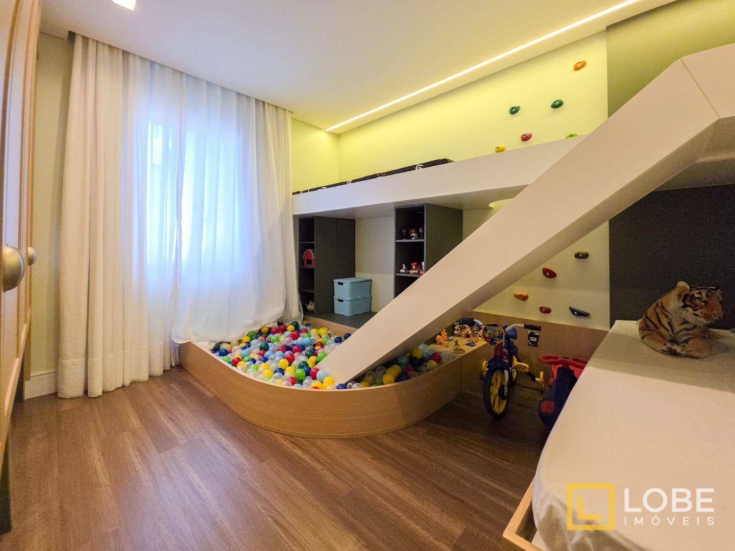 Casa à venda com 3 quartos, 330m² - Foto 21