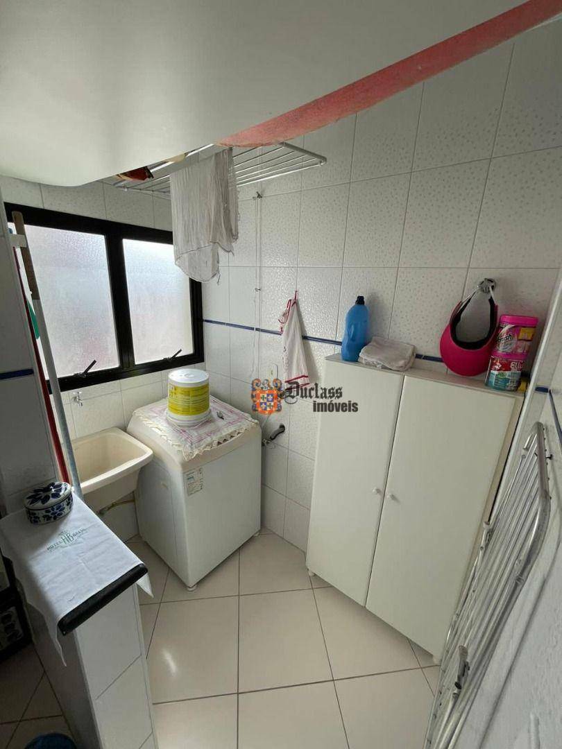 Apartamento à venda com 2 quartos, 70m² - Foto 17