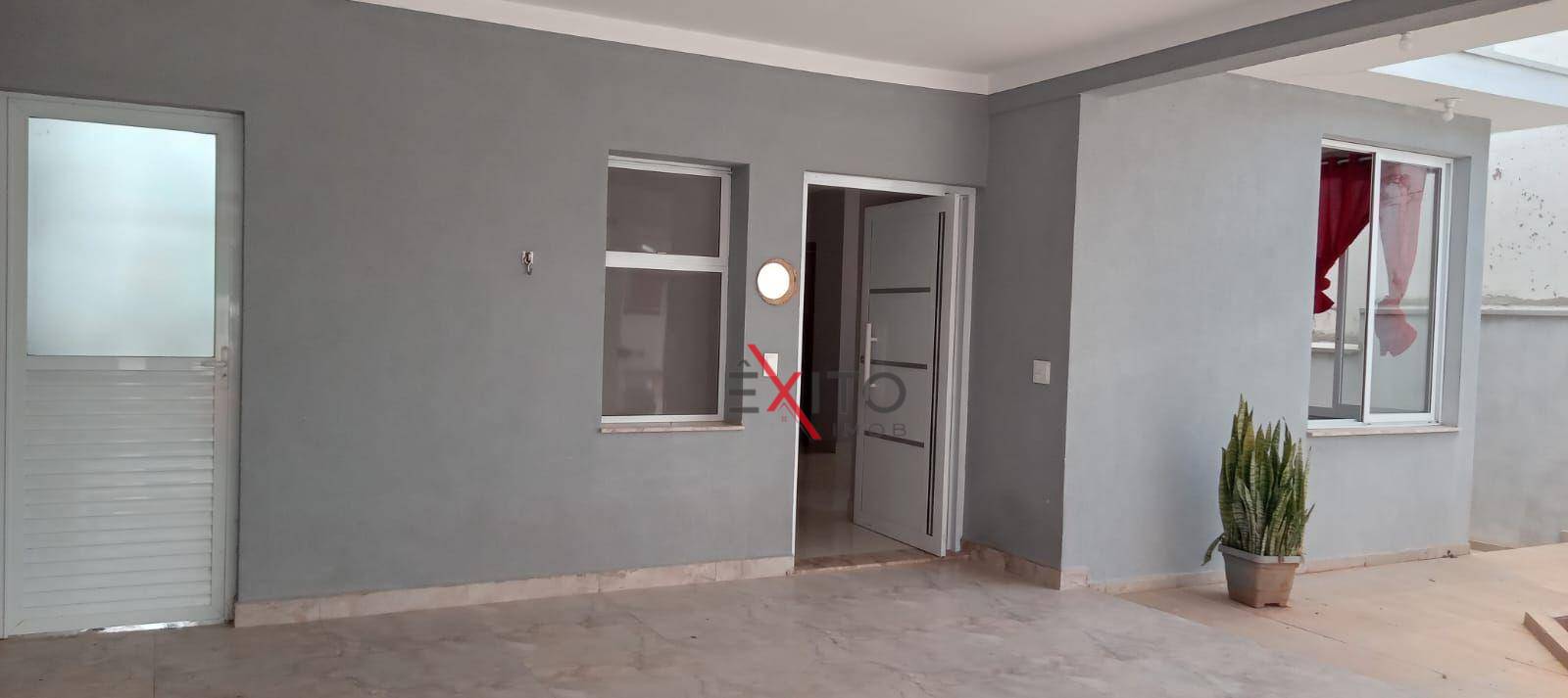 Casa para alugar com 5 quartos, 183m² - Foto 25