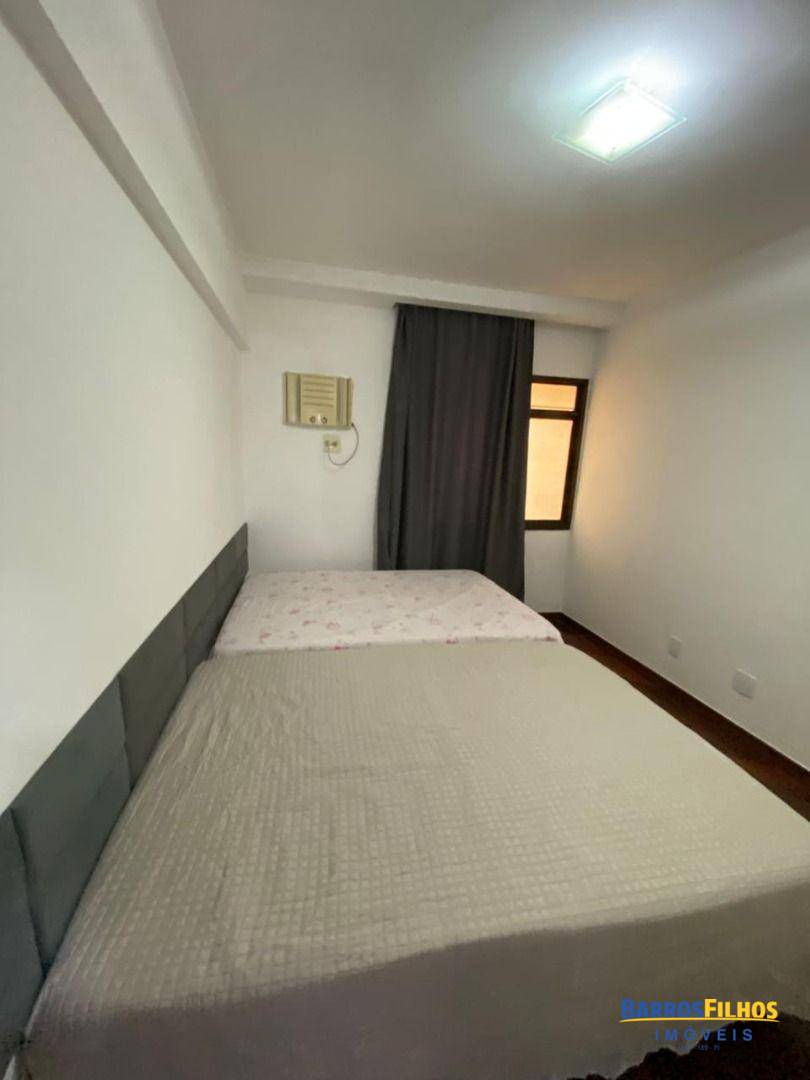 Apartamento para alugar com 3 quartos, 212m² - Foto 6