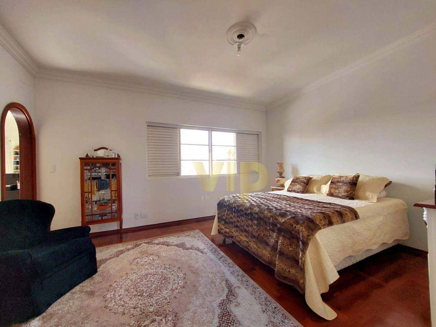 Apartamento à venda com 5 quartos, 237m² - Foto 10