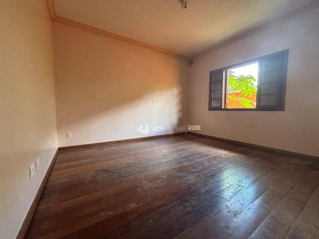 Casa de Condomínio à venda com 4 quartos, 612m² - Foto 8