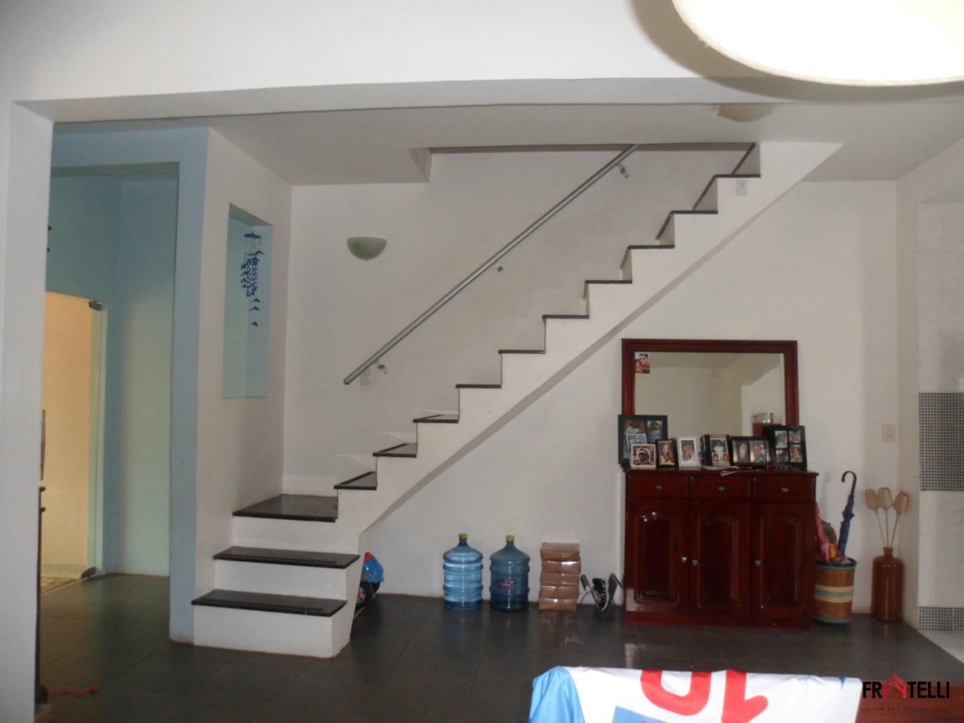 Casa à venda com 5 quartos, 264m² - Foto 11