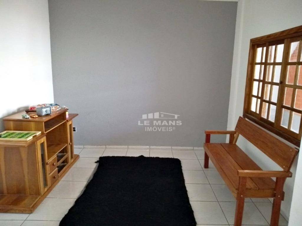 Casa à venda com 2 quartos, 180m² - Foto 16