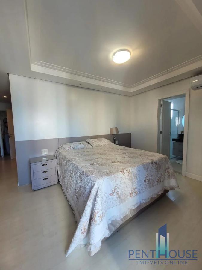 Apartamento à venda com 3 quartos, 252m² - Foto 19