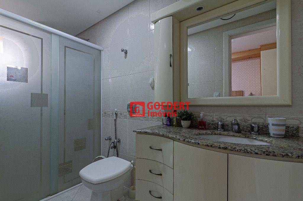 Apartamento à venda e aluguel com 3 quartos, 118m² - Foto 17